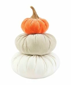 VELVET STACKED PUMPKINS