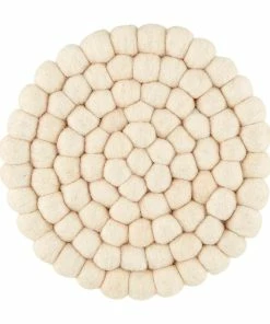WHITE FELT TRIVET