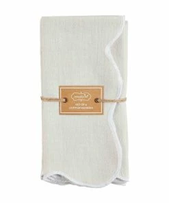 WHITE SCALLOPED NAPKIN SET, SET OF 4