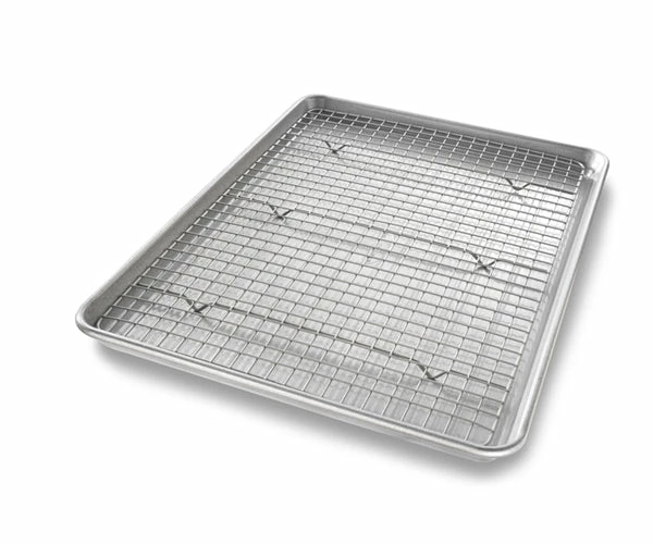 HALF SHEET PAN WITH COOLING RACK 1 HALF SHEET PAN WITH COOLING RACK