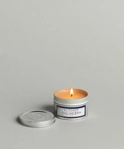CLEAN CRISP WHITE TRAVEL TIN