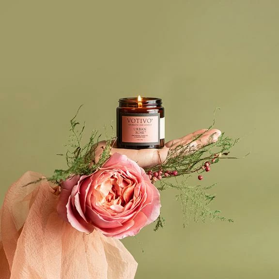2.8 OZ URBAN ROSE AROMATIC JAR CANDLE 3 2.8 OZ URBAN ROSE AROMATIC JAR CANDLE - Image 3